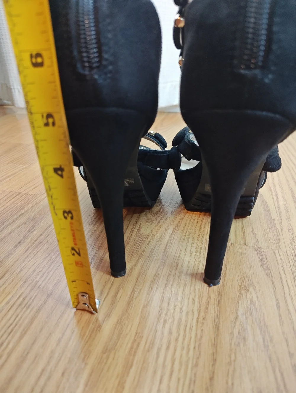 Glaze Black Studded Strappy Platform Heels Stiletto Sandal Edgy Glam Goth 8.5